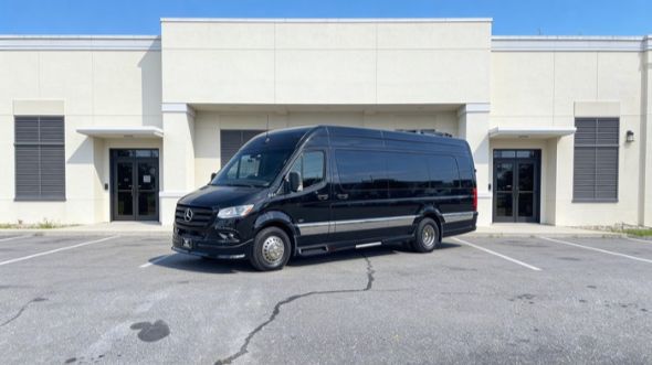 15 passenger sprinter van modesto