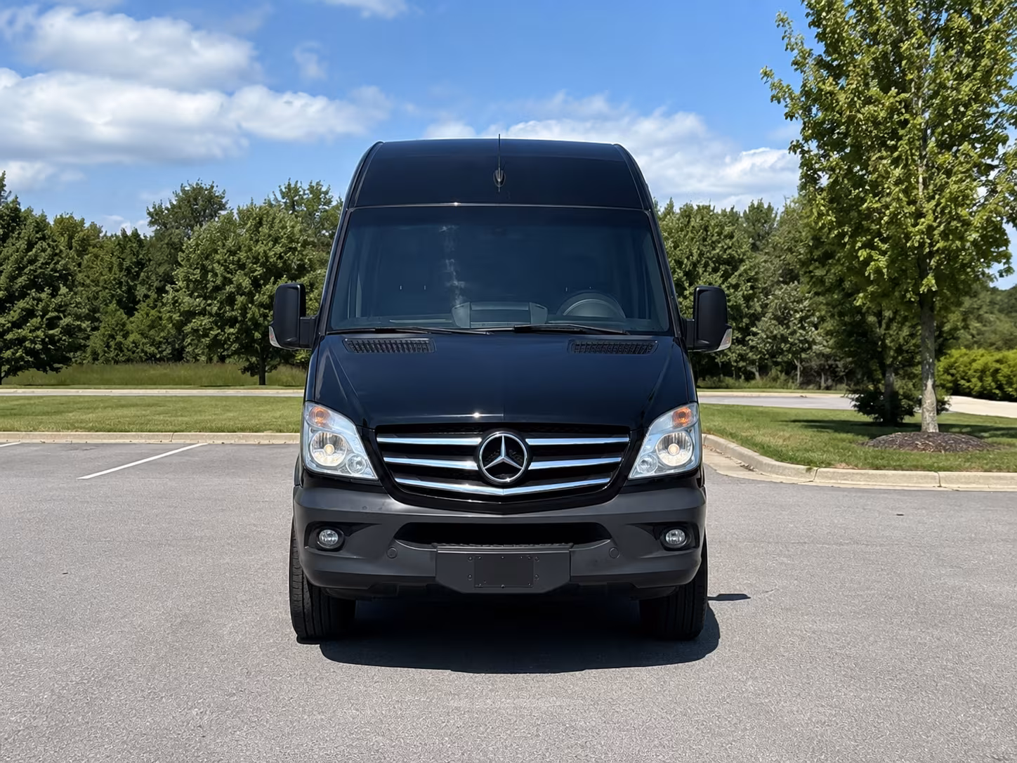 find the perfect transportation for your next airport transfer 1