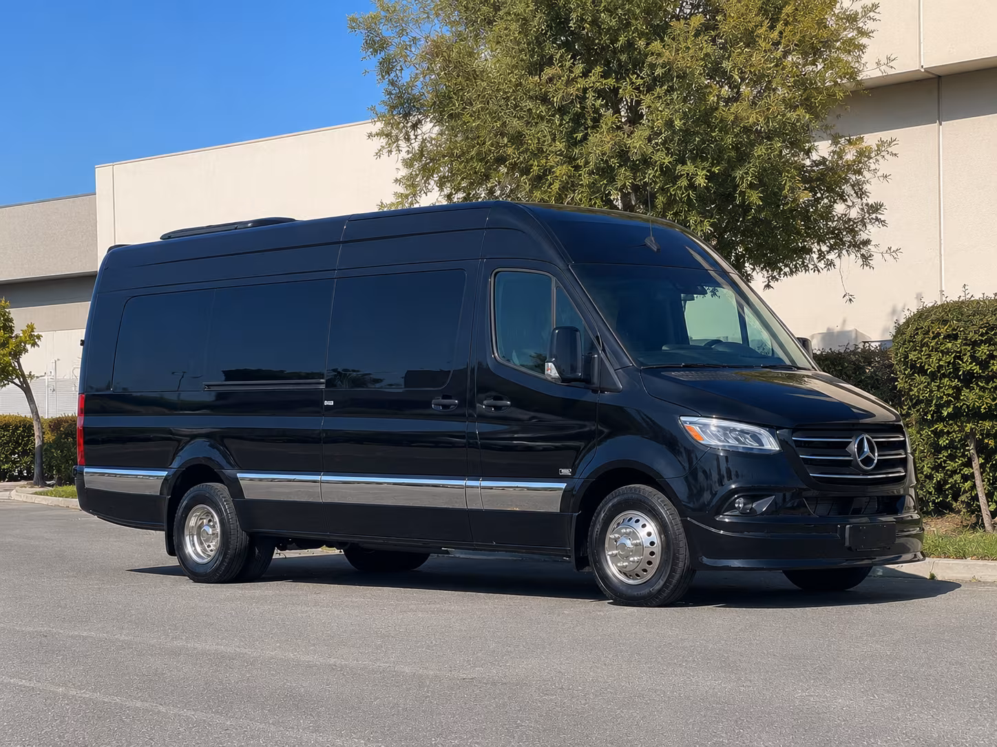 find the perfect transportation for your next prom 5