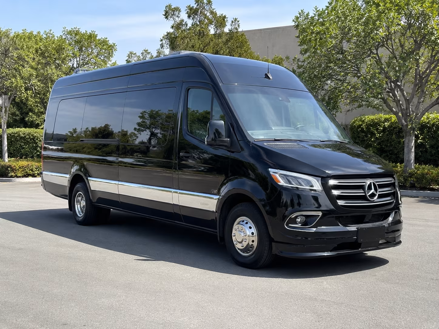 modesto 10 passenger sprinter van